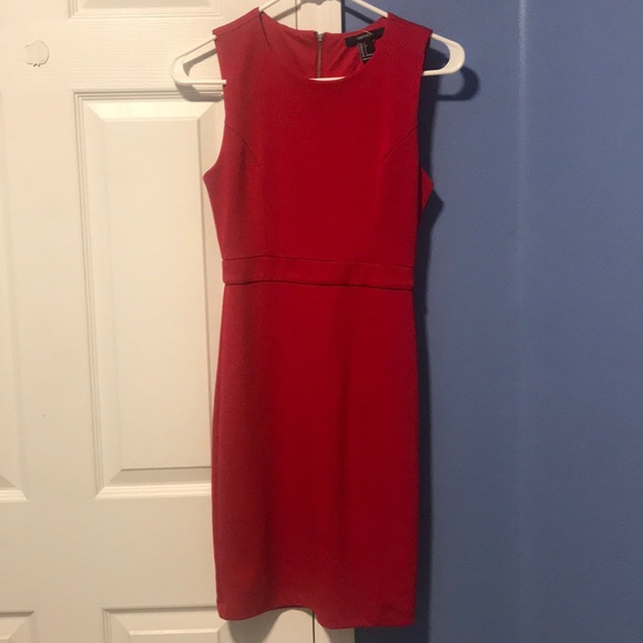 Red knee length dress - Picture 1 of 2